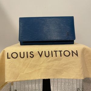 Authentic Louis Vuitton Toledo Blue Epi Long Wallet - RARE - SPECIAL DEAL!